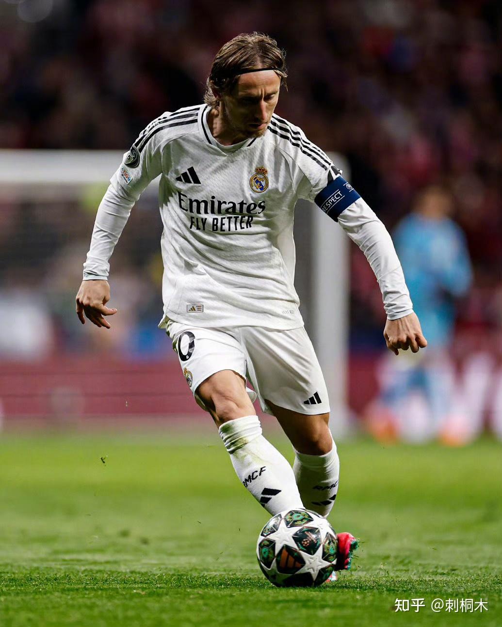 火药味！莫兰特用手狂指克莱面部，克莱怒火中烧一把甩开