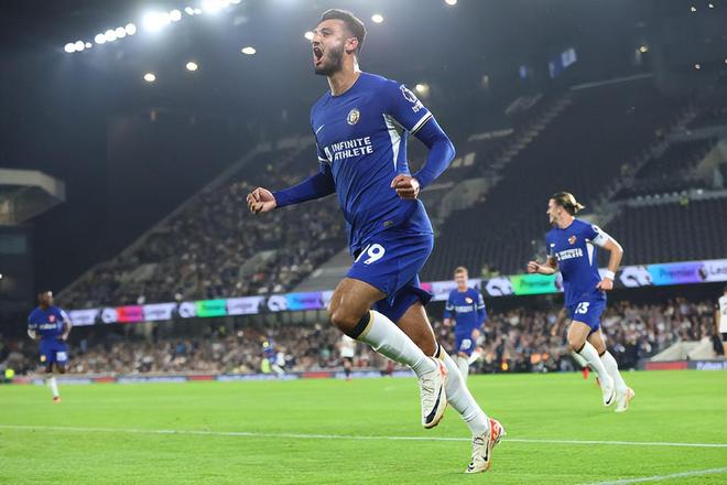 回顾苏炳添10次“破十”光辉瞬间