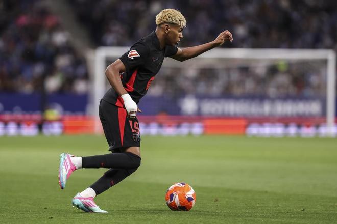 里奇：每场比赛都会有判罚争议，但评判这个不是我们该做的事