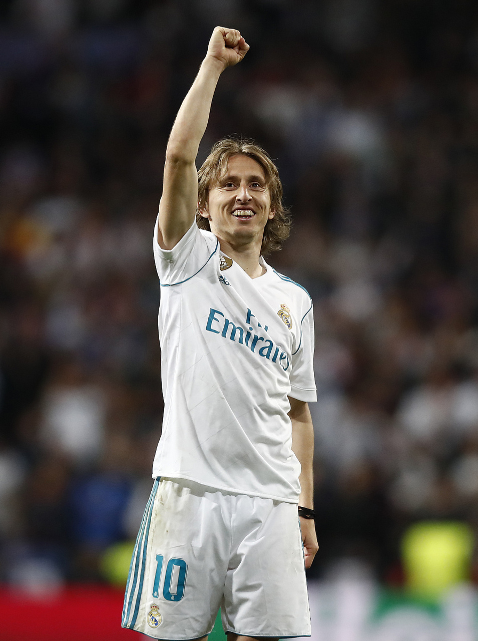 阿森纳vs拜仁：萨卡、埃泽首发，凯恩、奥利塞、卡尔出战